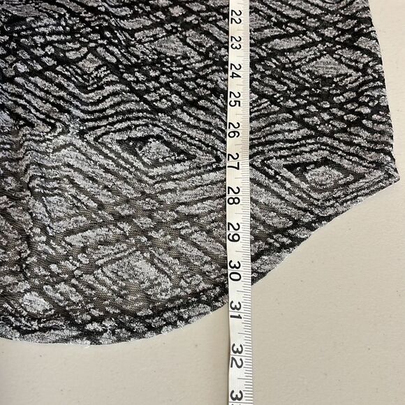 Jordan Taylor Patterned Print 3/4 Sleeve Sheer Tunic Swim Cover Black  Medium - Picture 6 of 7